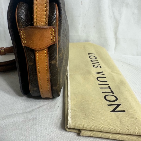 Vintage Louis Vuitton Shoulder Bag - Picture 5 of 11